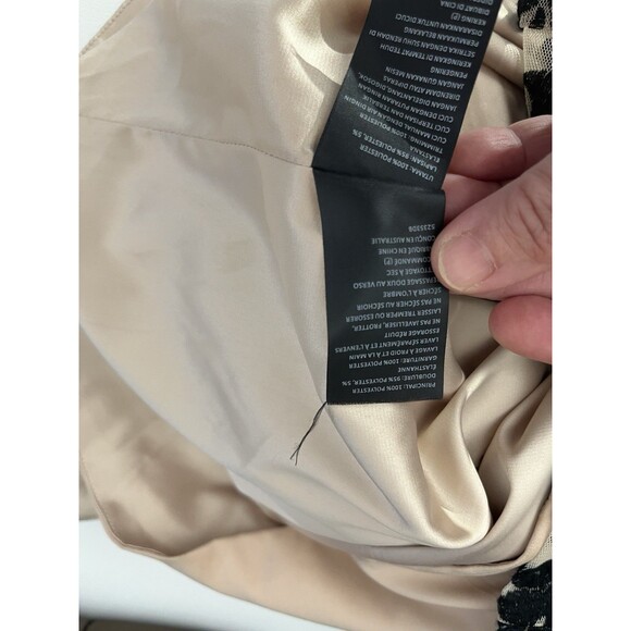 BARDOT Women’s Pencil Dress black / cream lace/ EMBROIDERED Size 8/M Zipper Back - Picture 8 of 15